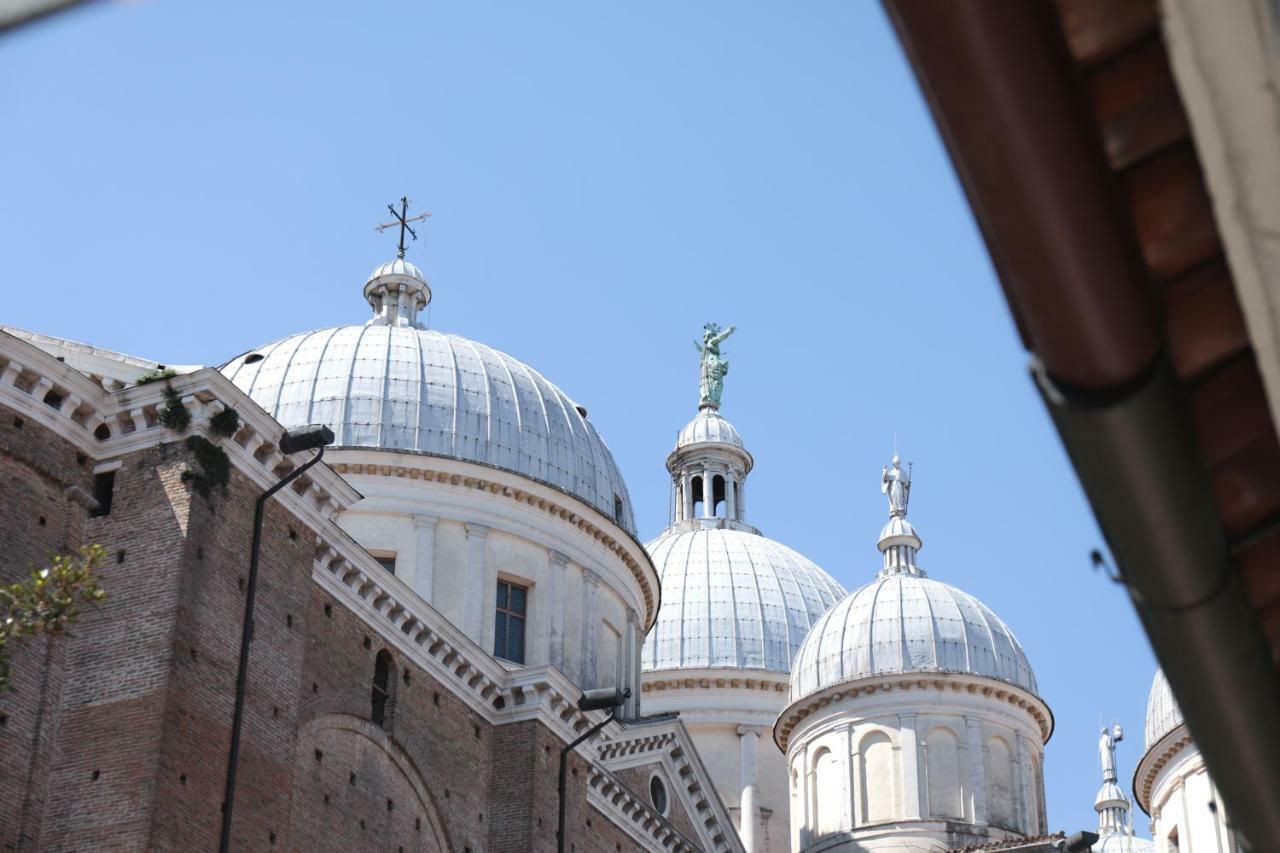 Om Plus Santa Giustina Padua Exteriör bild